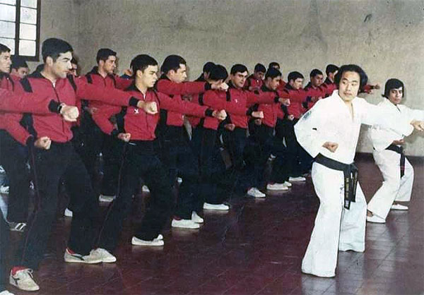 Grand Master Chang Hak Kim introduced Latin America to Kangdukwon taekwondo.