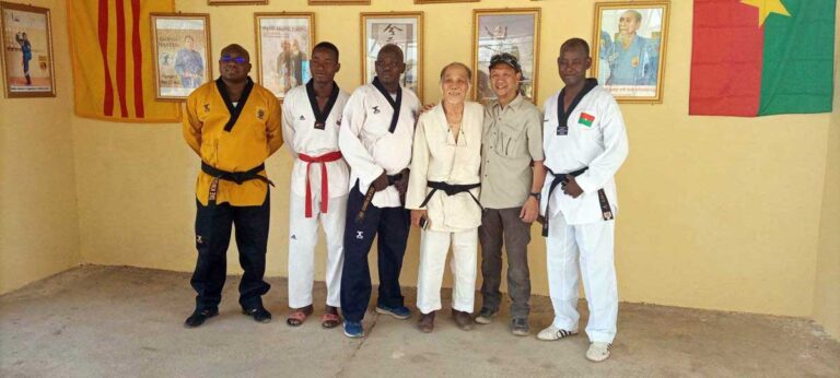 Master Nguyễn Minh Kiệt’s dojang, in Ouagadougou, the capital of Burkina Faso displays the national flags of both Vietnam and Burkina Faso.